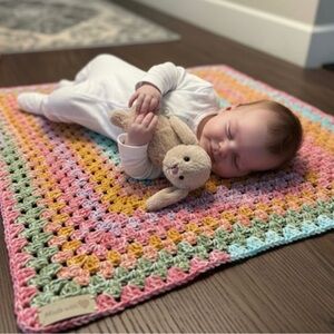 Custom Made NWT Granny Square Blanket